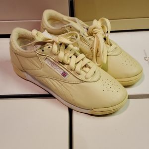 Vintage Classic Reebok Freestyle Banana Yellow